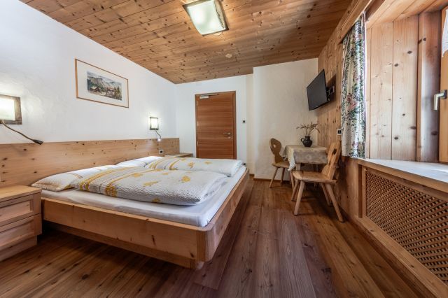 Camere nel maso, tradizione e modernità, Longiarù Immagine: Bed and Breakfast Val Badia